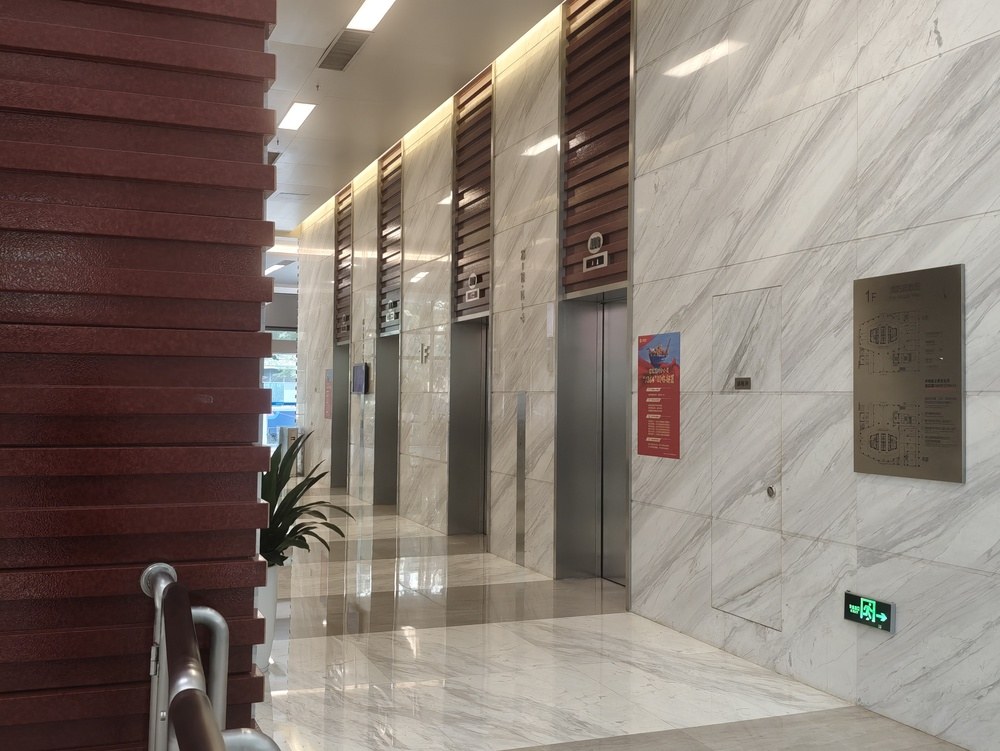 电梯厅1